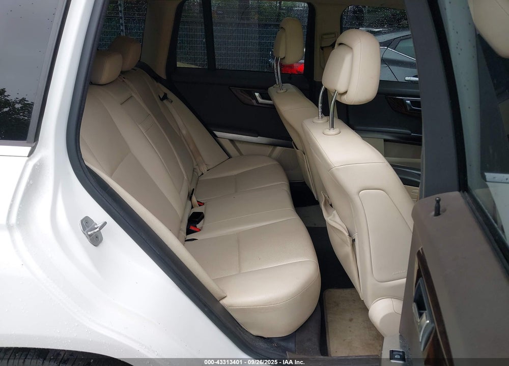 2014 MERCEDES-BENZ GLK-CLASS VIN: WDCGG8JB6EG158361