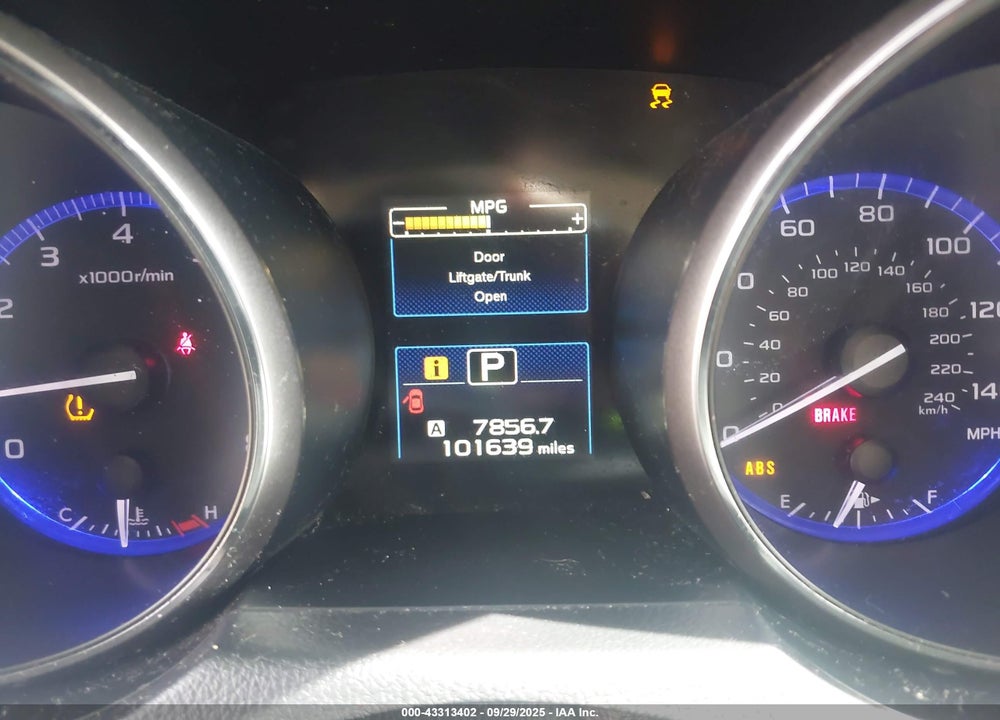 2015 SUBARU LEGACY 2.5I PREMIUM VIN: 4S3BNAC69F3065209