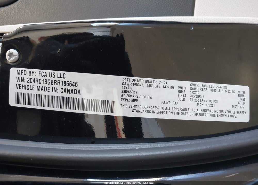 2024 CHRYSLER PACIFICA TOURING L VIN: 2C4RC1BG8RR186646