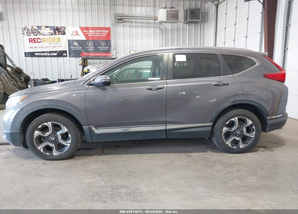 2017 HONDA CR-V TOURING VIN: 5J6RW2H96HL010346