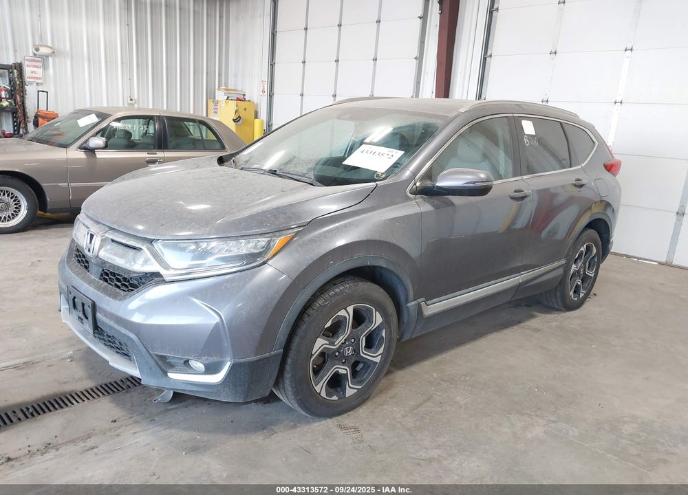 2017 HONDA CR-V TOURING VIN: 5J6RW2H96HL010346