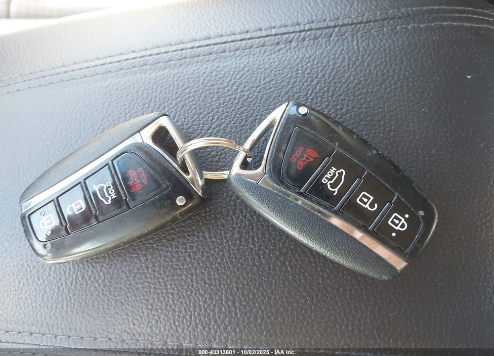 2014 HYUNDAI SANTA FE VIN: 5XYZU3LB8EG138168