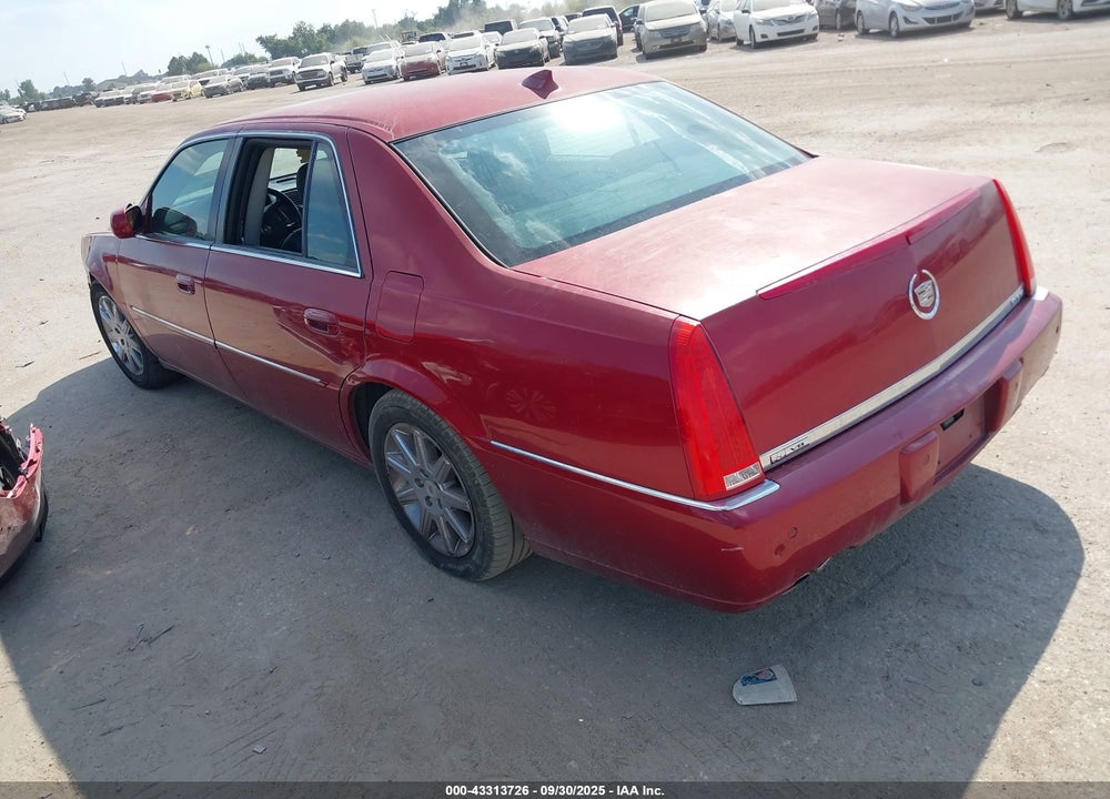 2011 CADILLAC DTS VIN: 1G6KH5E68BU104696