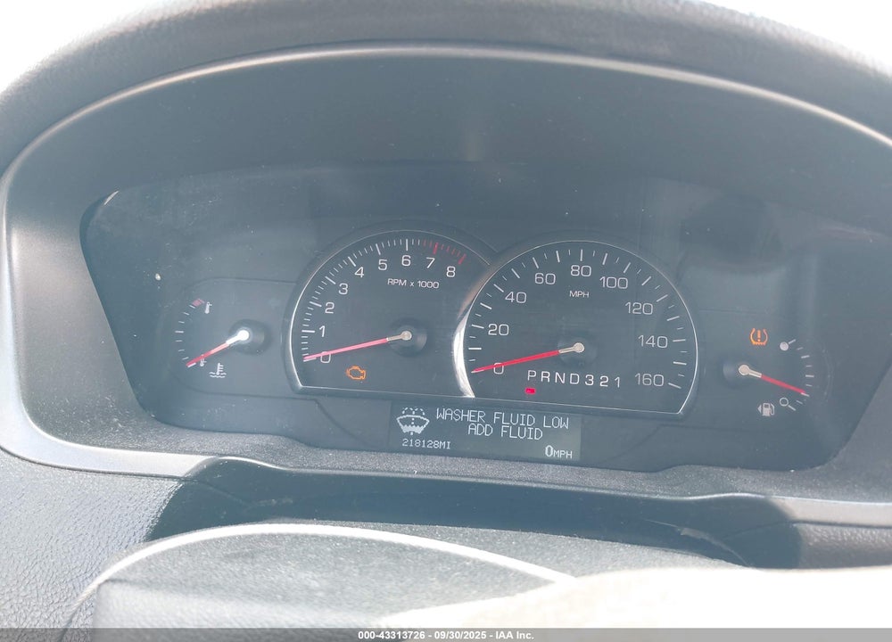 2011 CADILLAC DTS VIN: 1G6KH5E68BU104696
