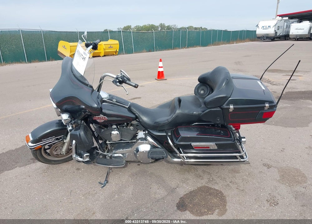 2006 HARLEY-DAVIDSON FLHTCUI VIN: 1HD1FCW166Y691774