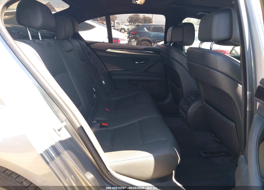 2013 BMW 5 SERIES VIN: WBAFR7C53DC826715