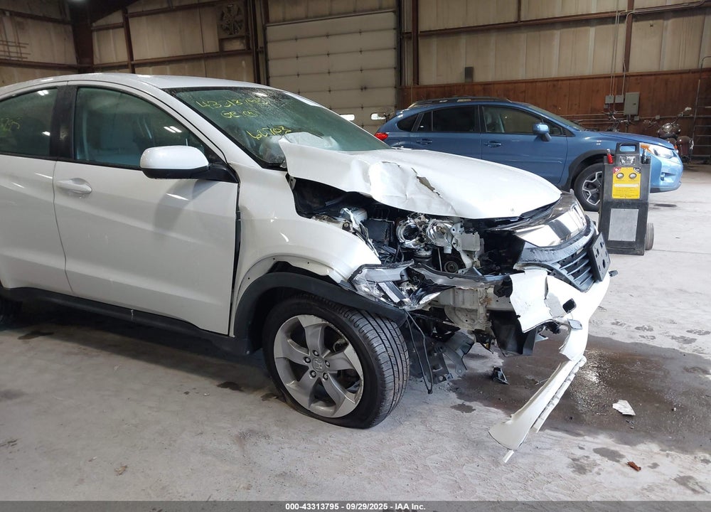 2021 HONDA HR-V VIN: 3CZRU6H37MM742809