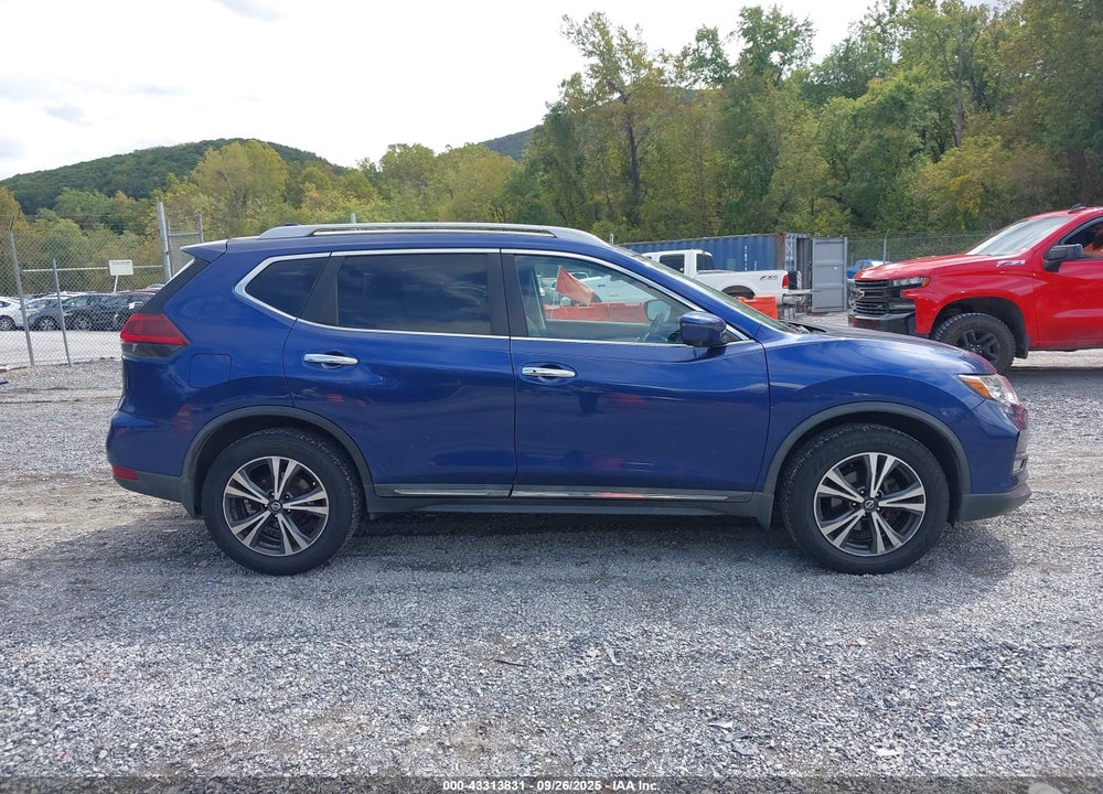 2018 NISSAN ROGUE VIN: 5N1AT2MVXJC849965