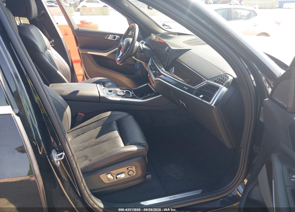 2025 BMW X5 PHEV XDRIVE50E VIN: 5UX43EU01S9Y37918