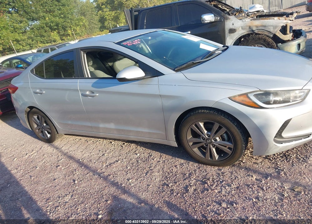 2018 HYUNDAI ELANTRA VIN: KMHD84LF7JU613790