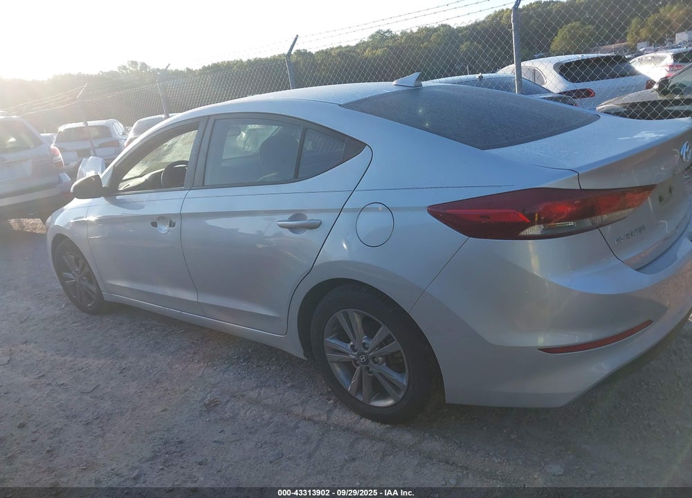 2018 HYUNDAI ELANTRA VIN: KMHD84LF7JU613790