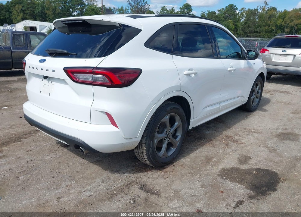 2023 FORD ESCAPE VIN: 1FMCU0MN1PUA09330