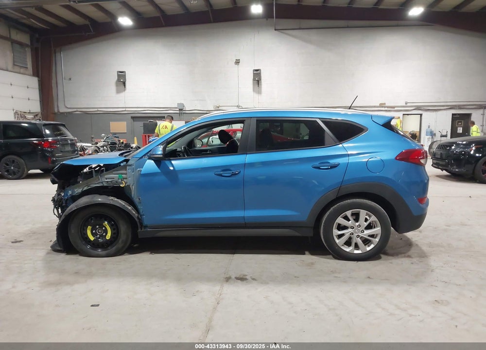 2016 HYUNDAI TUCSON VIN: KM8J3CA27GU051460