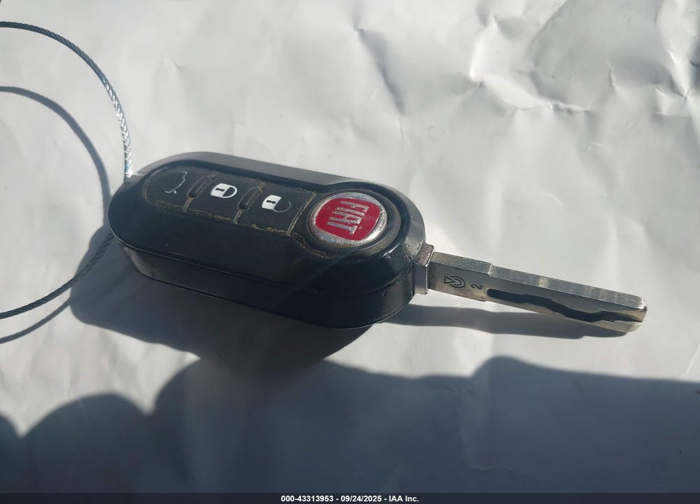 2013 FIAT 500 VIN: 3C3CFFBR6DT739784