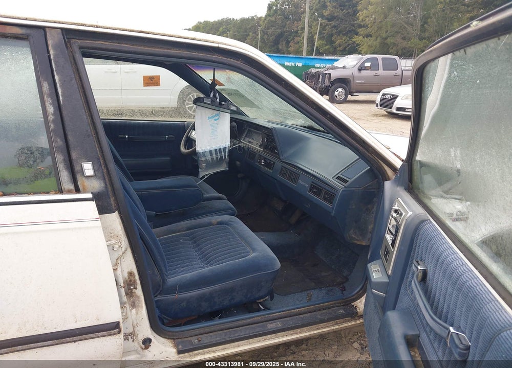 1988 OLDSMOBILE CUTLASS CIERA BROUGHAM VIN: 1G3AM51W8JG300886
