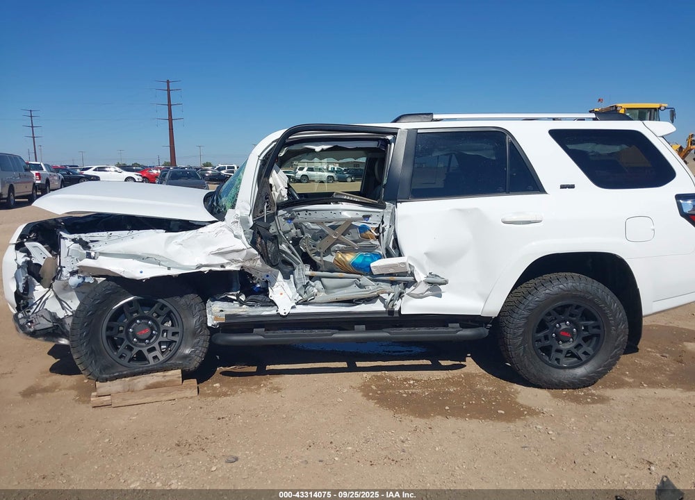 2024 TOYOTA 4RUNNER SR5 PREMIUM VIN: JTENU5JR2R6257445