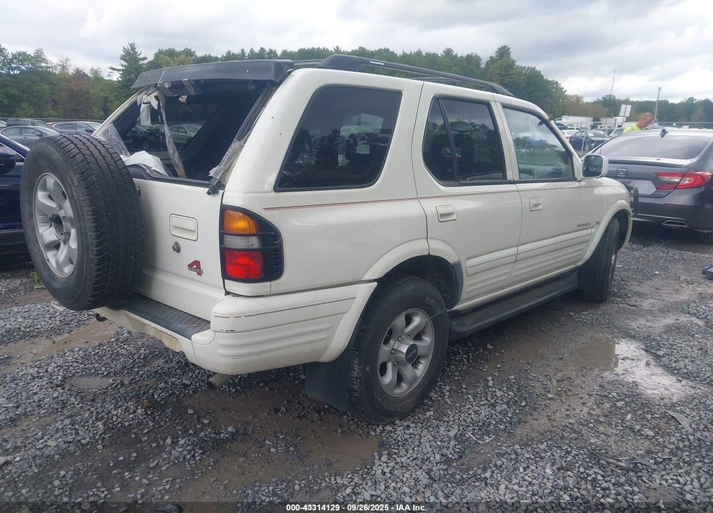 1998 ISUZU RODEO LS/S VIN: 4S2CM58W1W4305004