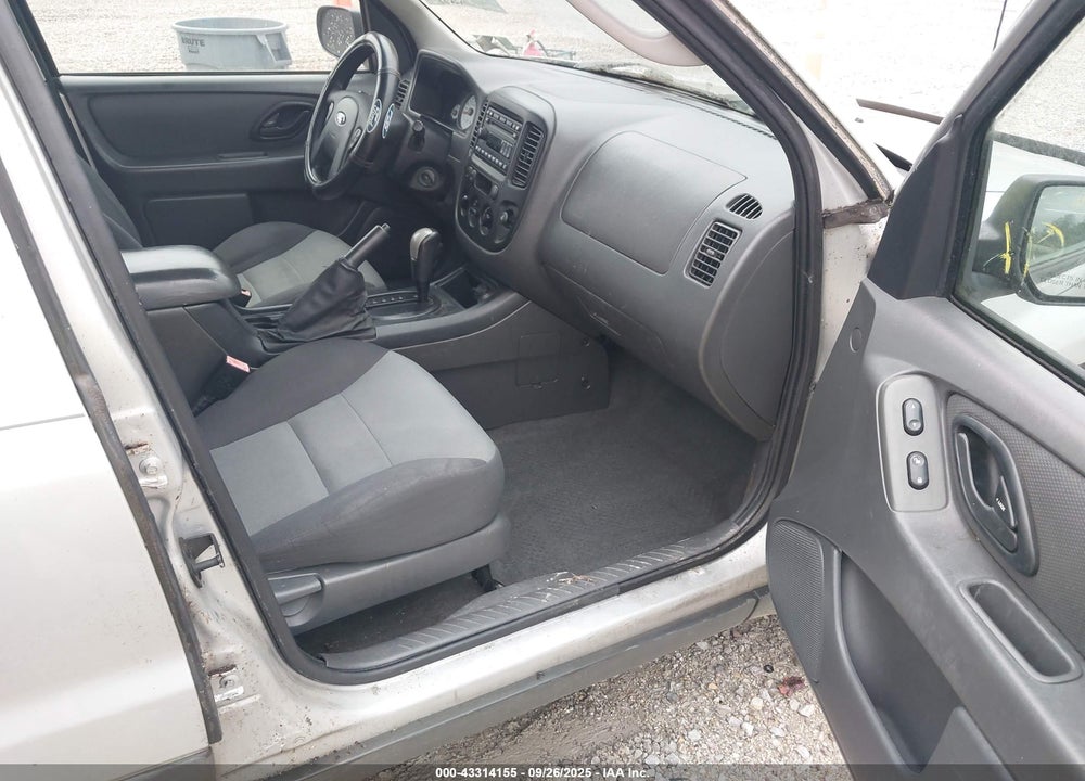 2007 FORD ESCAPE XLS/XLS MANUAL VIN: 1FMYU92Z97KB08781