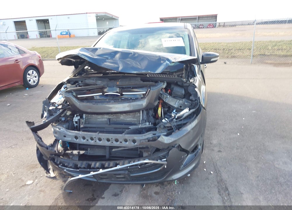 2017 FORD C-MAX VIN: 1FADP5AUXHL115880