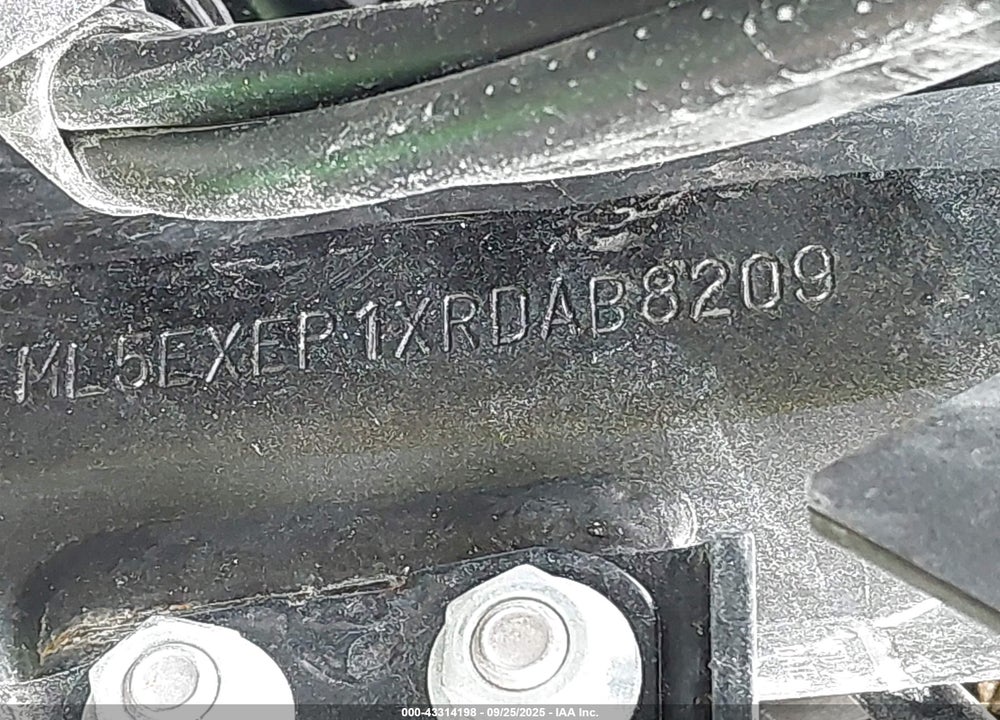 2024 KAWASAKI EX650 P VIN: ML5EXEP1XRDAB8209