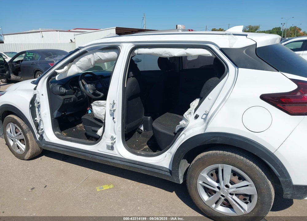 2022 NISSAN KICKS S XTRONIC CVT VIN: 3N1CP5BV9NL505109