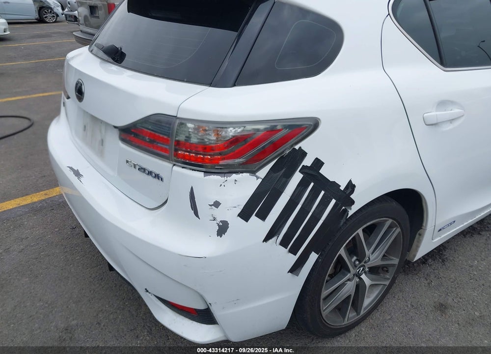 2017 LEXUS CT 200H VIN: JTHKD5BH1H2298389