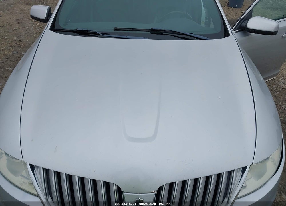 2009 LINCOLN MKS VIN: 1LNHM94R89G622690