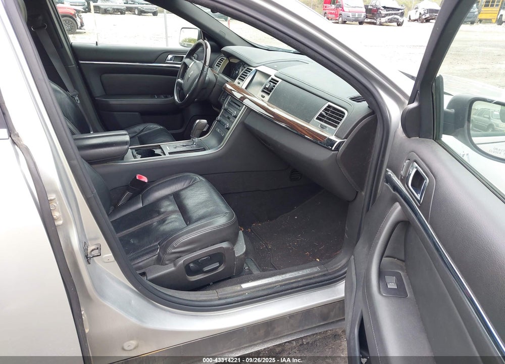2009 LINCOLN MKS VIN: 1LNHM94R89G622690