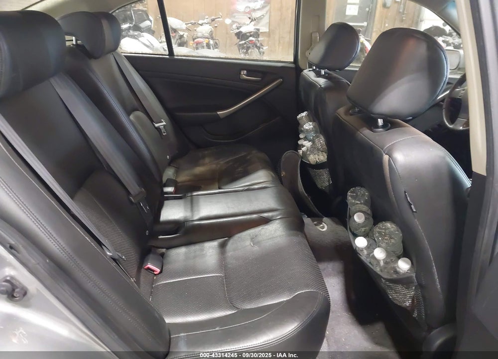 2004 INFINITI G35X VIN: JNKCV51F34M704737