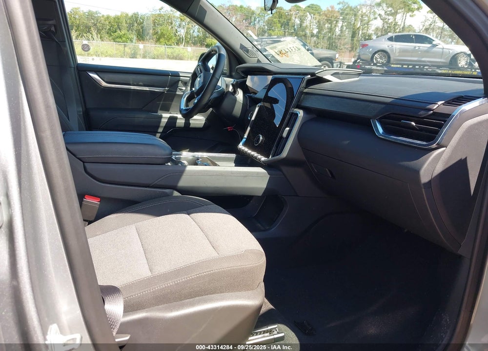 2025 GMC ACADIA VIN: 1GKENKRS3SJ155697