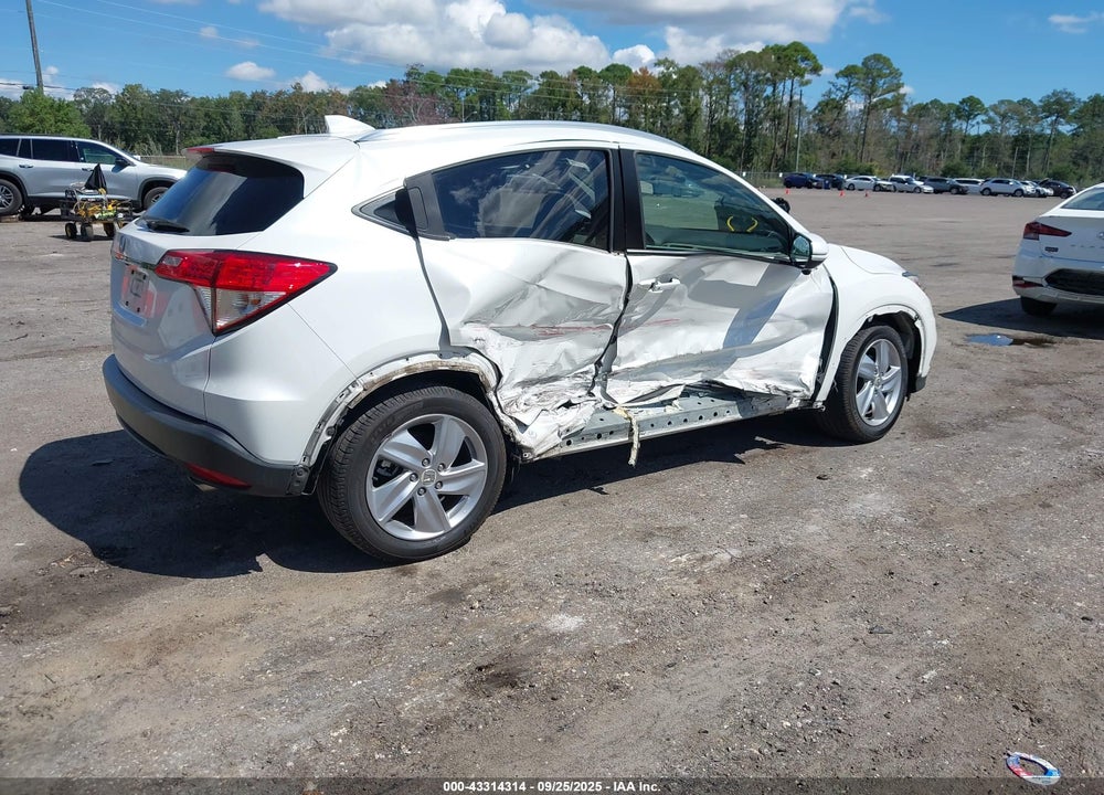 2019 HONDA HR-V VIN: 3CZRU5H72KM717844
