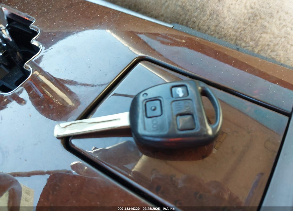 2006 LEXUS IS 250 VIN: JTHBK262762018840