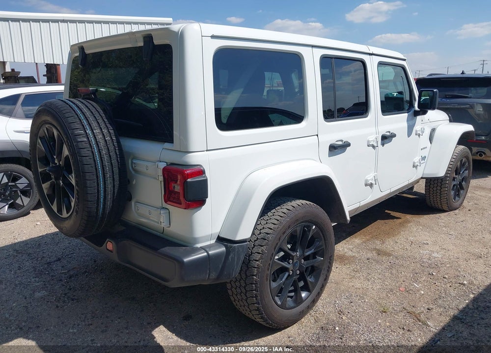 2024 JEEP WRANGLER 4XE SAHARA 4XE VIN: 1C4RJXP63RW270390