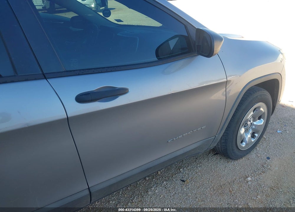 2016 JEEP CHEROKEE VIN: 1C4PJMAB5GW117003
