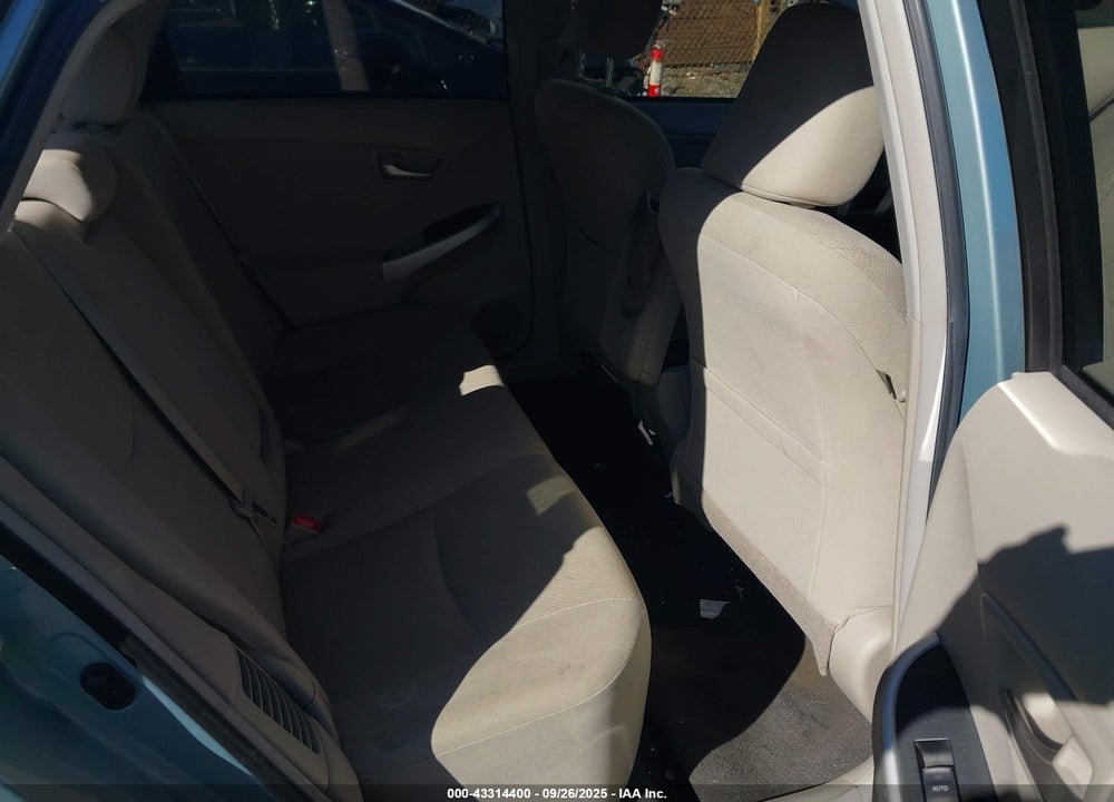 2015 TOYOTA PRIUS VIN: JTDKN3DU4F1901948