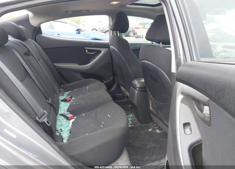 2015 HYUNDAI ELANTRA SE VIN: KMHDH4AE7FU344921