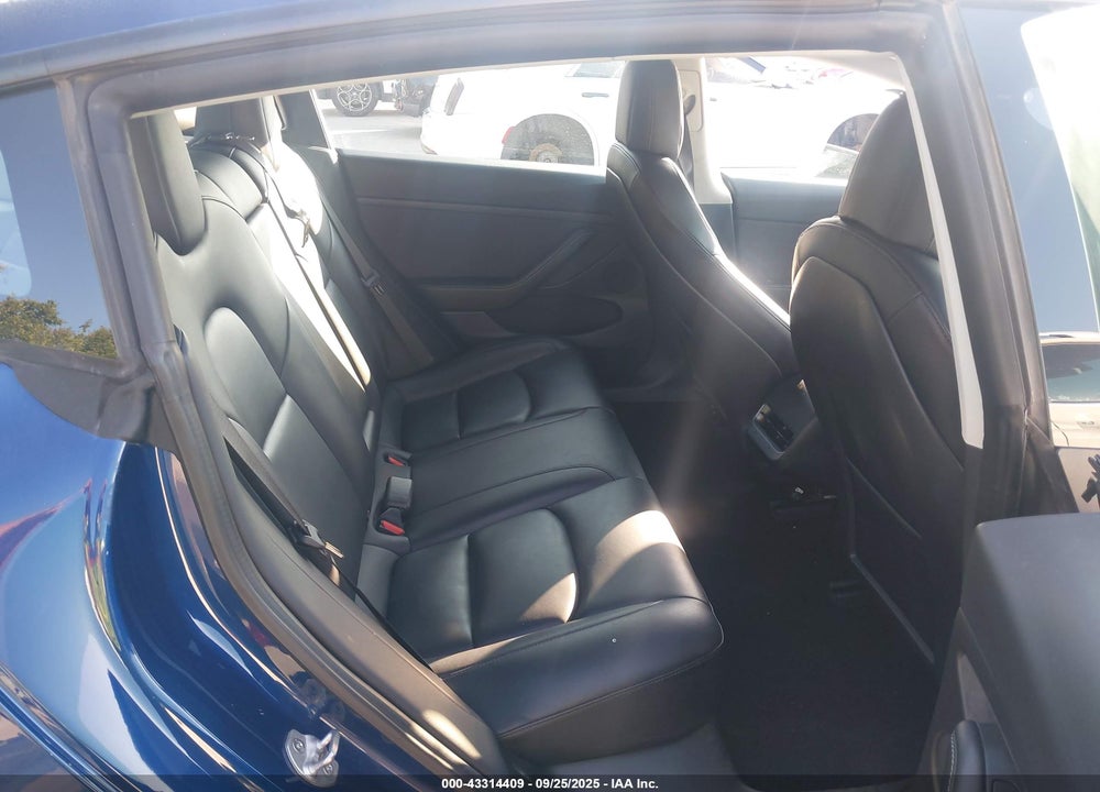 2022 TESLA MODEL 3 REAR-WHEEL DRIVE VIN: 5YJ3E1EA1NF113535