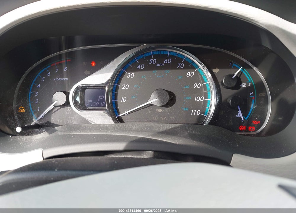 2011 TOYOTA SIENNA VIN: 5TDYK3DC4BS144573