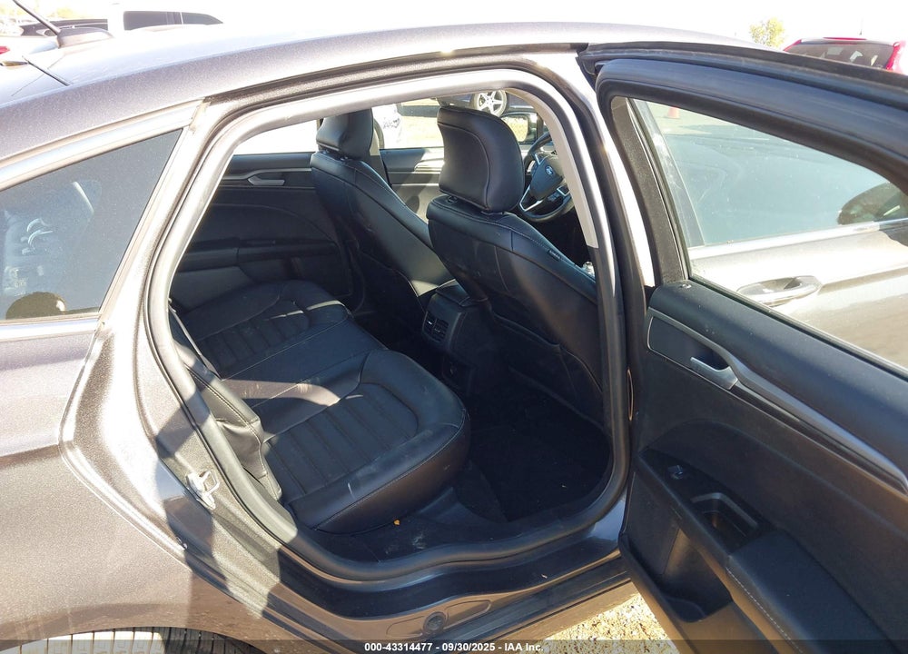 2017 FORD FUSION SE VIN: 3FA6P0HD8HR348532