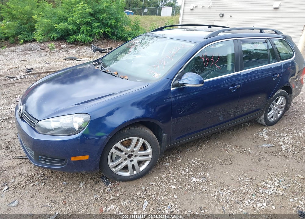 2011 VOLKSWAGEN JETTA SPORTWAGEN 2.0L TDI VIN: 3VWML7AJ9BM631805