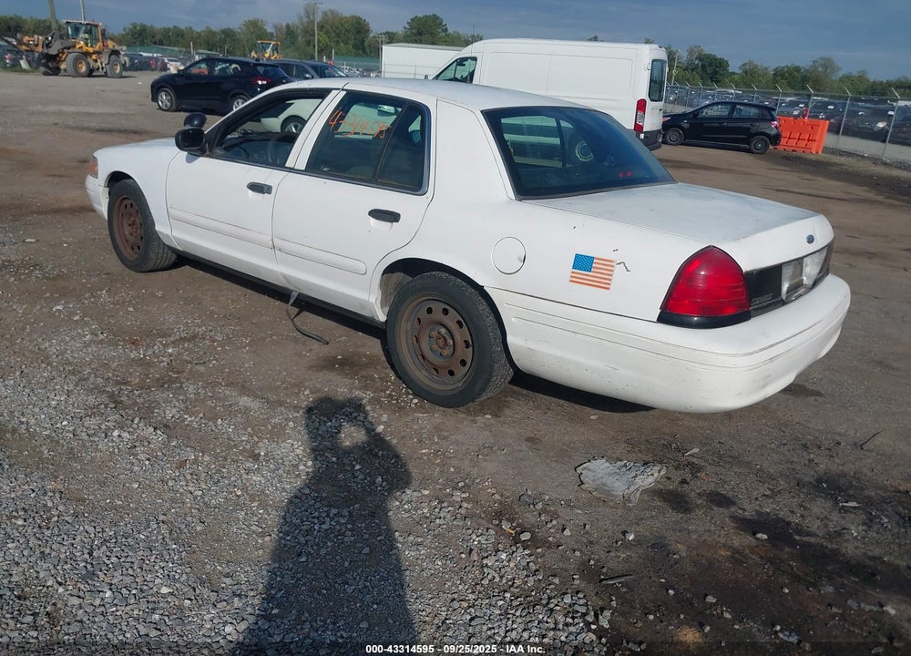 2006 FORD CROWN VICTORIA VIN: 2FAHP71W26X133661