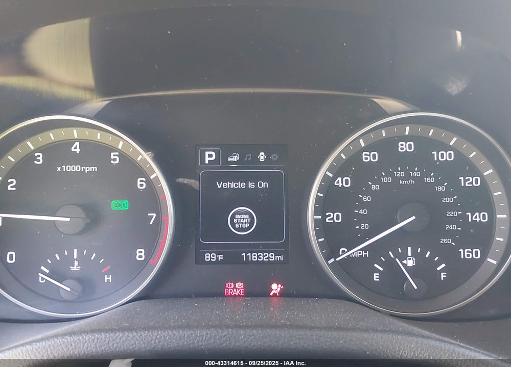 2017 HYUNDAI ELANTRA VIN: 5NPD84LF7HH129207
