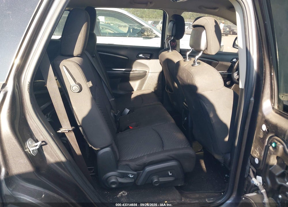 2016 DODGE JOURNEY SE VIN: 3C4PDCAB5GT231557