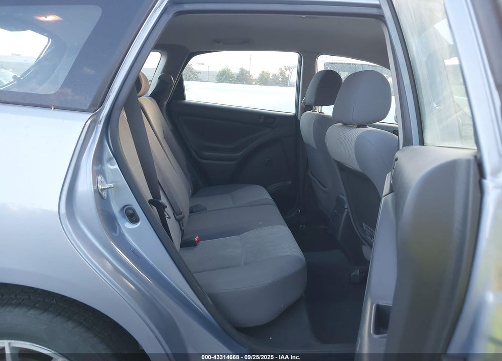 2007 TOYOTA MATRIX VIN: 2T1KR32E97C667884