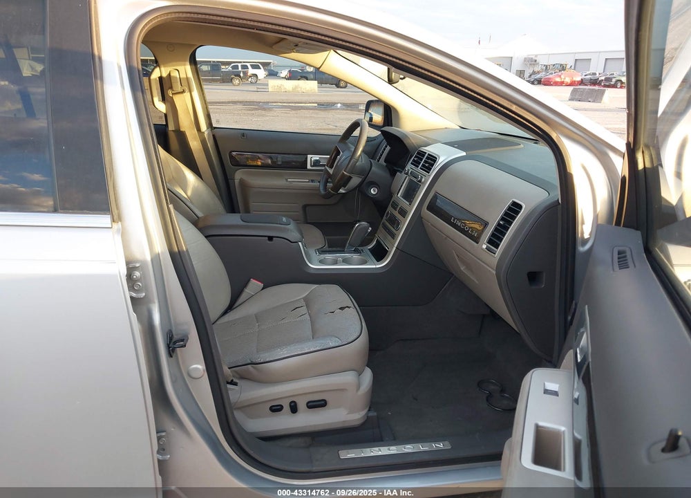 2009 LINCOLN MKX VIN: 2LMDU88C79BJ10414