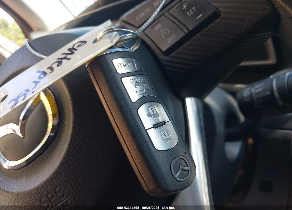 2016 MAZDA 3 VIN: JM1BM1U72G1305546