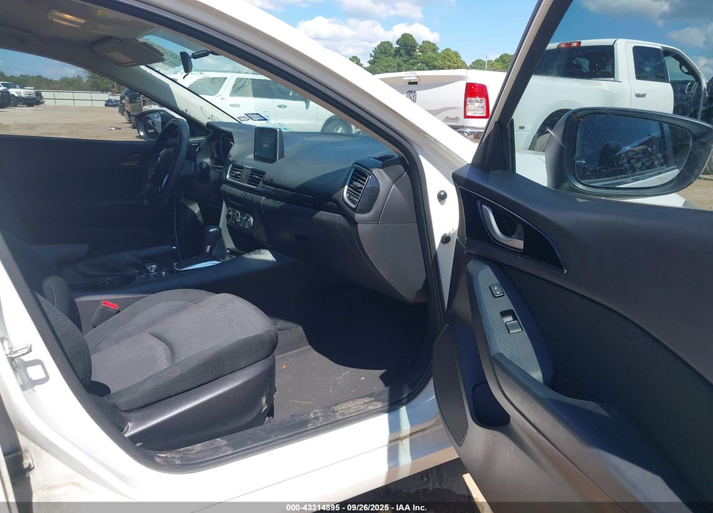2016 MAZDA 3 VIN: JM1BM1U72G1305546