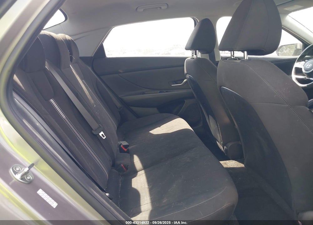 2023 HYUNDAI ELANTRA VIN: KMHLM4AG3PU465990