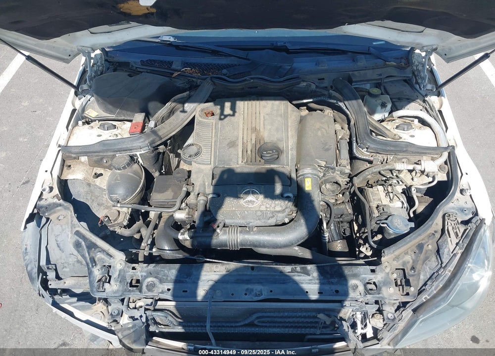 2013 MERCEDES-BENZ C CLASS VIN: WDDGF4HB4DR278711