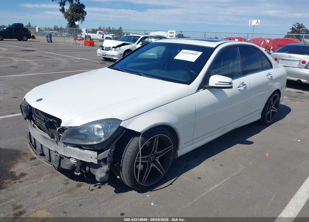 2013 MERCEDES-BENZ C CLASS VIN: WDDGF4HB4DR278711
